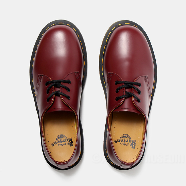 Dr.Martens ドクターマーチン 革靴 1461 3EYE GIBSON 3ホール ギブソン CHERRY RED チェリーレッド 11838600｜mike-museum｜02