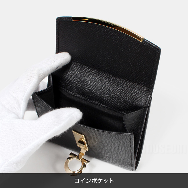 Salvatore Ferragamo サルヴァトーレフェラガモ 二つ折り財布 Gancini 