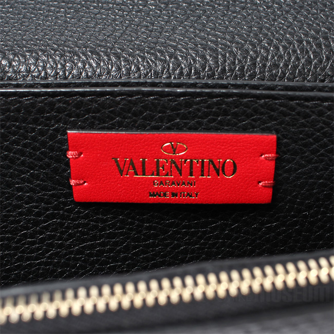 VALENTINO ヴァレンティノ バッグ ショルダー クラッチ POUCH