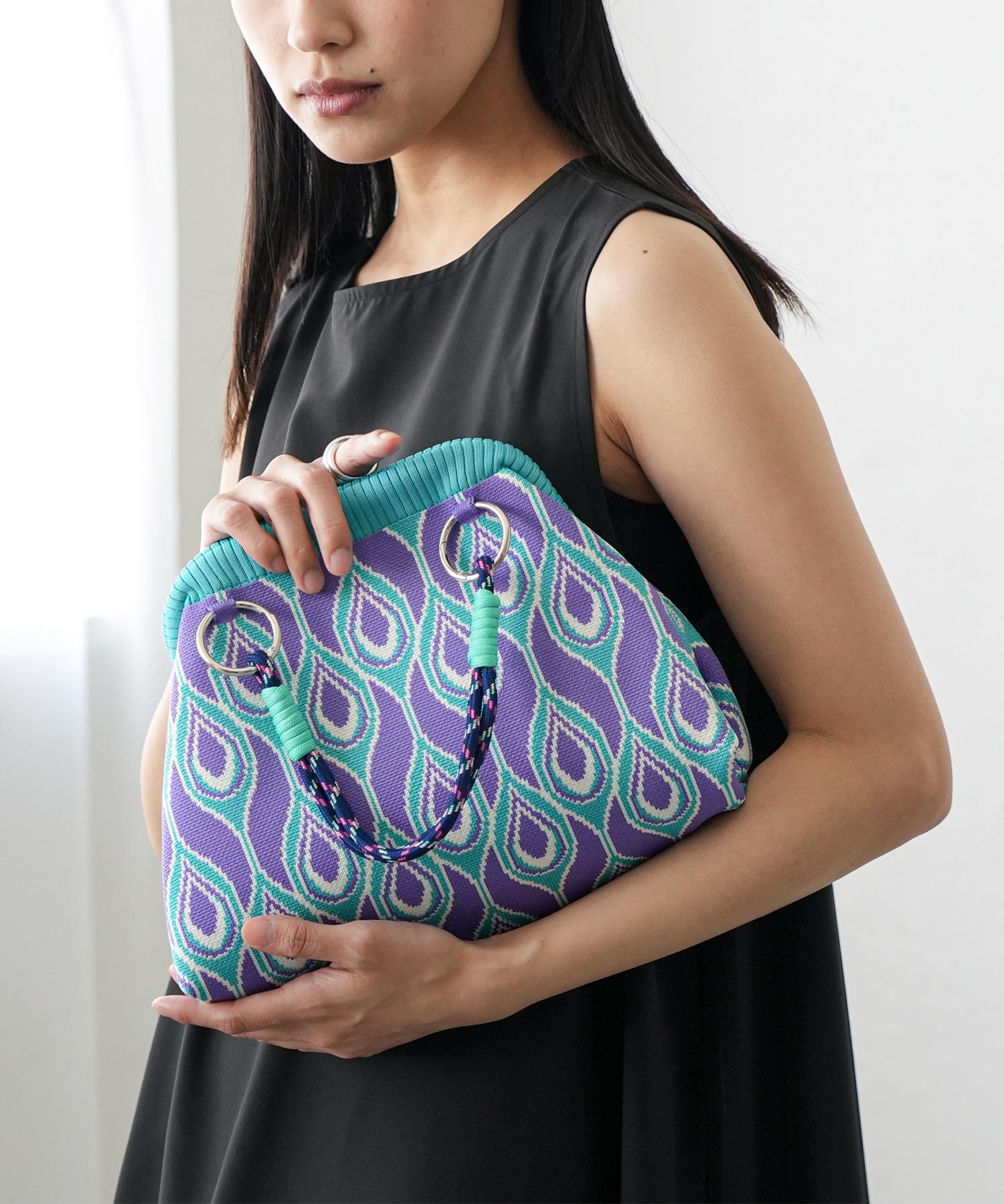 ♥️手編み♥️ニットバッグ♥️がま口バッグ♥️ペットボトルカバー♥️ハンドメイドバッグ♥️ mili an deni（ミリアンデニ） カラフルロープニットハンドバッグ