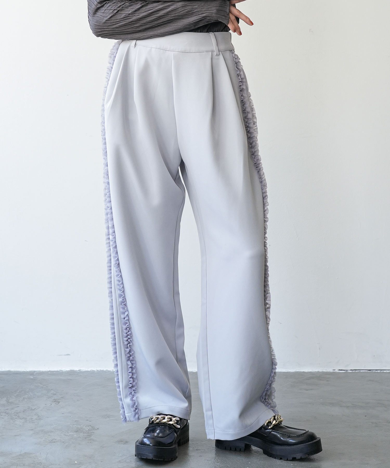 カットジョーゼットサイドフリルパンツ サイドフリルパンツ