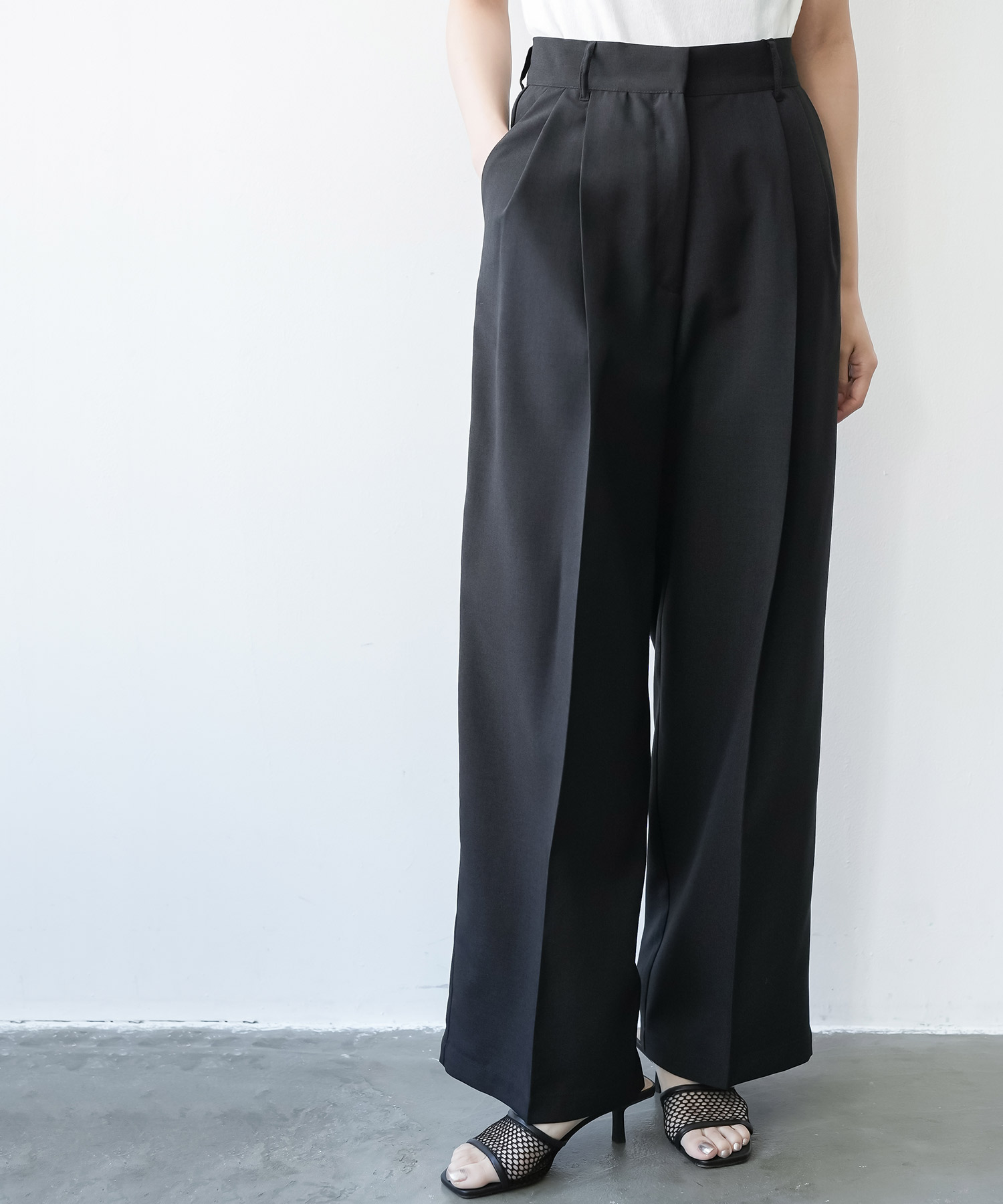 クラッチ バックル ワイドレッグ パンツ メタル 韓国 モード系 ヴィンテージワッシャーコクーンワイドパンツ ツータック ワイド