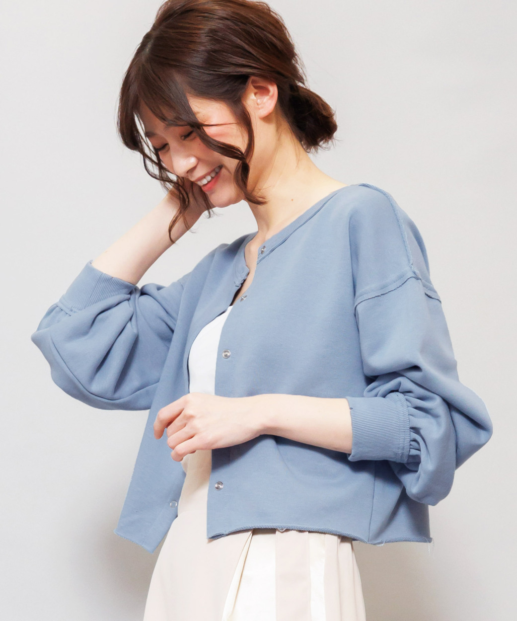 SALE半額以下！ドニーユのシワ加工の羽織　ショートでキュート　新品 CHILD WOMAN - ICE COTTON クルーネックショートカーディガン