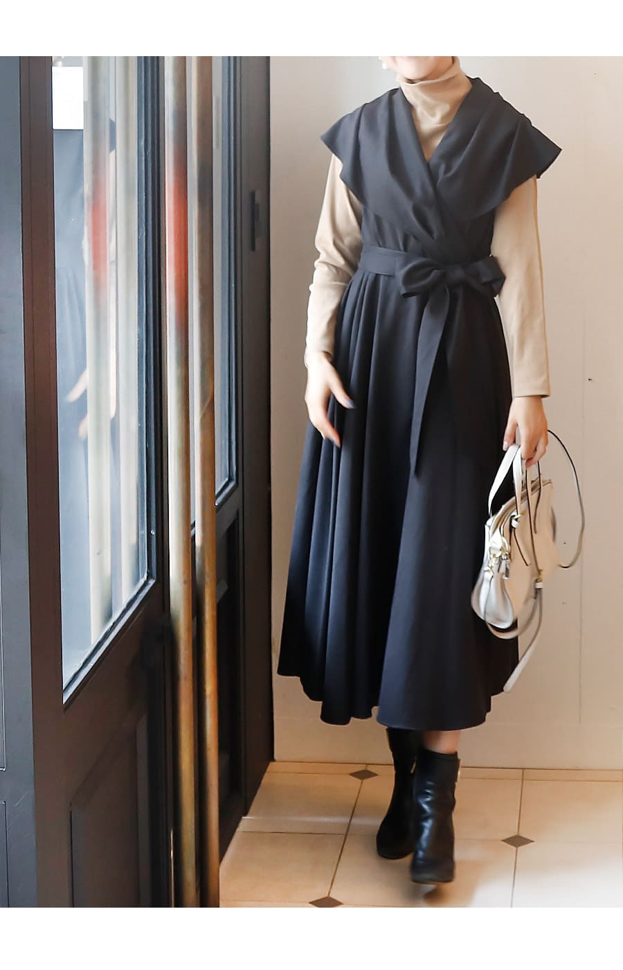 マタニティ 服 授乳服 オードリー・ショールカラーワンピース（カシュクールタイプの授乳口）【6526312】の画像