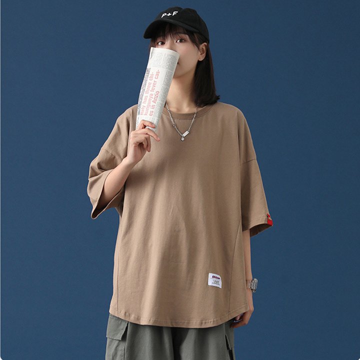 トップス Tシャツ ラウンドネック 襟なし 半袖 ドロップショルダー ゆったり シンプル ラフ ルーズ サイドスリット メンズライク ミディアム丈 ワンポイント