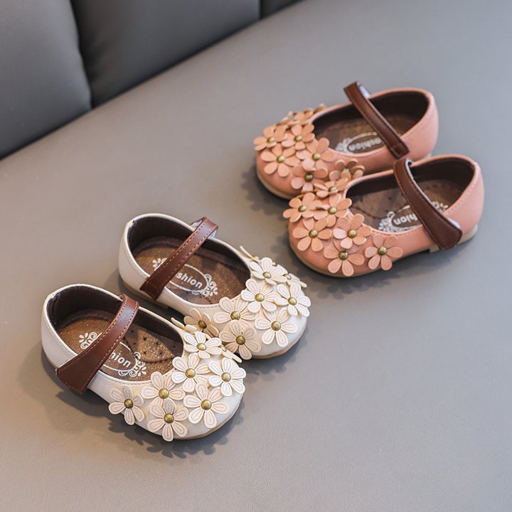 【子ども】女の子 かわいい 小花の靴 オフホワイト ピンク 11.5cm〜15.5cm