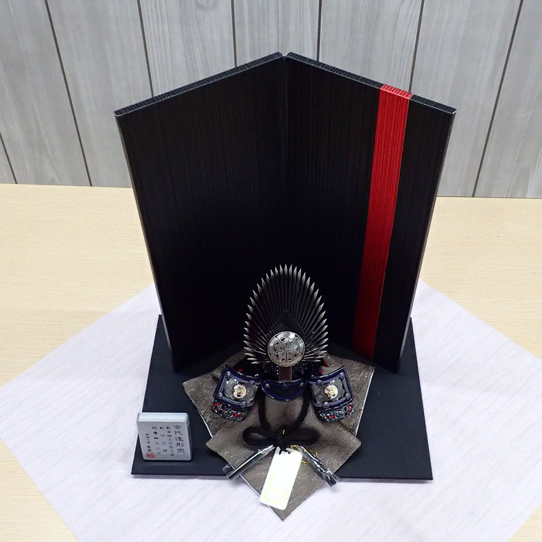 甲冑師 皇宸作 古代造形兜 漆黒之信長 3号 コンパクト飾り 五月