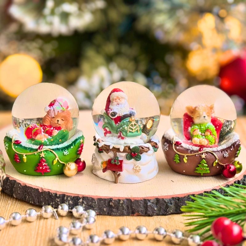 ポリレジン製 犬サンタのスノードーム｜ガラス玉45mm クリスマス