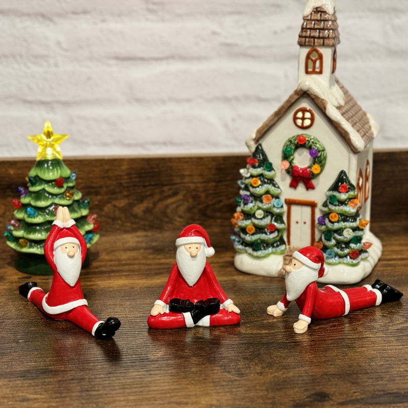 クリスマス置物 ポリレジンサンタスタンド(Cタイプ1個） : Color and