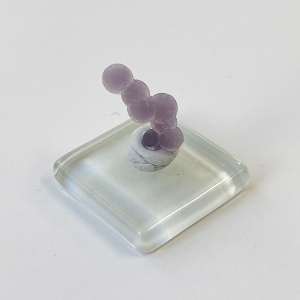 高品質　インドネシア産　グレープアゲート　台座付き　グレープ カルセドニー ① 高品質 インドネシア産 グレープアゲート 台座付き グレープ