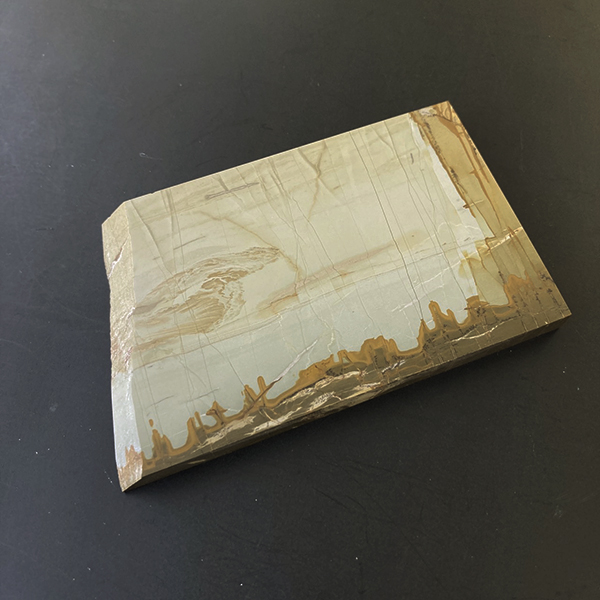 パエジナストーン（約76×47ミリ） : Mineral&Fossil - 通販 - Yahoo
