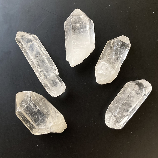 水晶ポイント5本セット（C）オルゴナイト作りにも最適