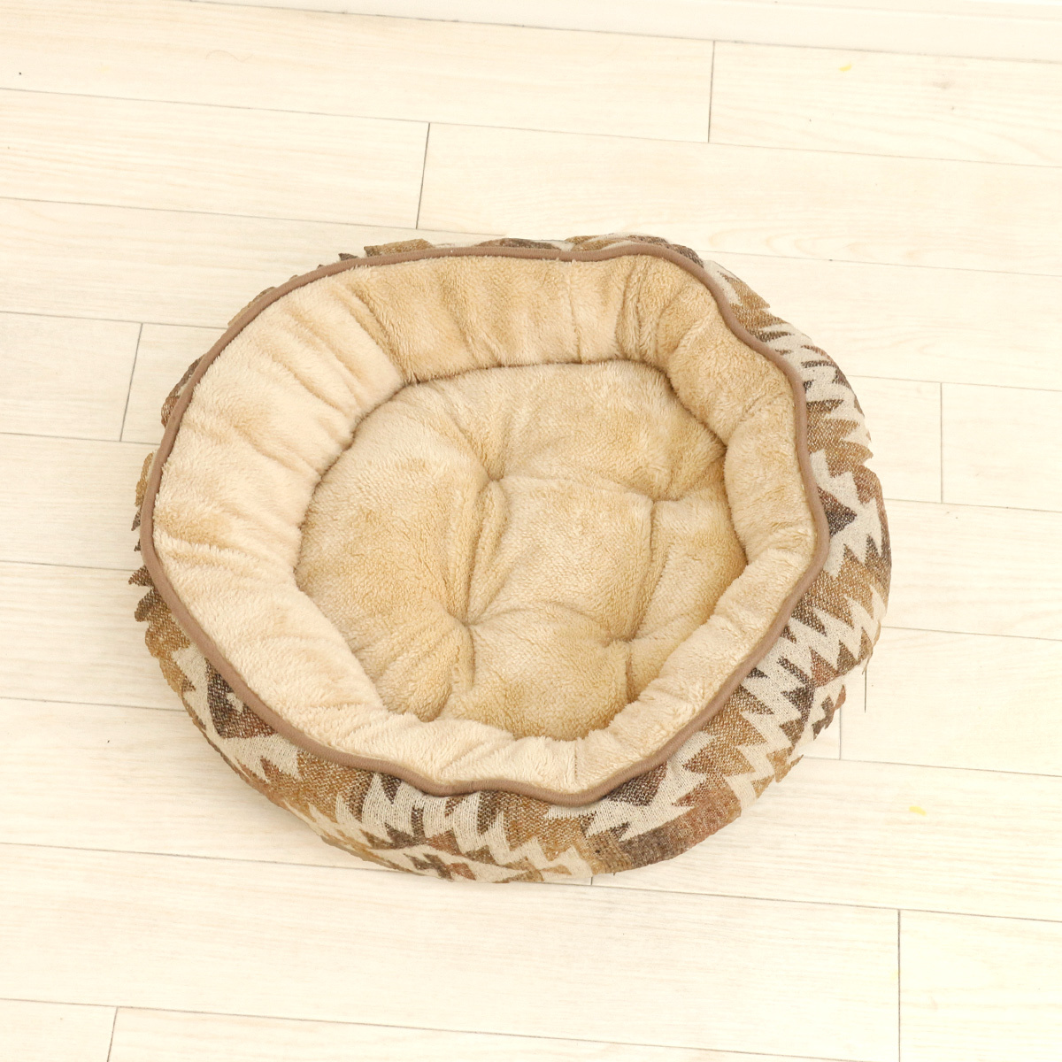 ネイティブ柄 ラウンド ペットベッド Sサイズ 45×15cm 小型犬 ふわふわ