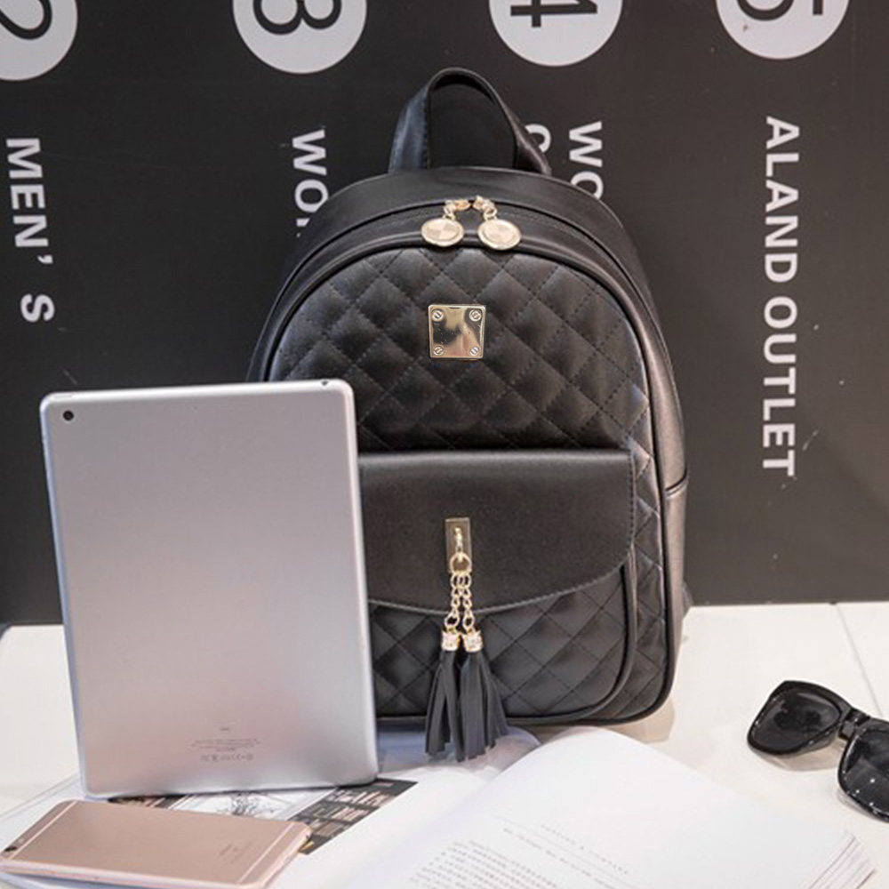 トリーバーチ☆レザーリュック　タッセル TORY BURCH トリーバーチ タッセル レディース レザー リュック
