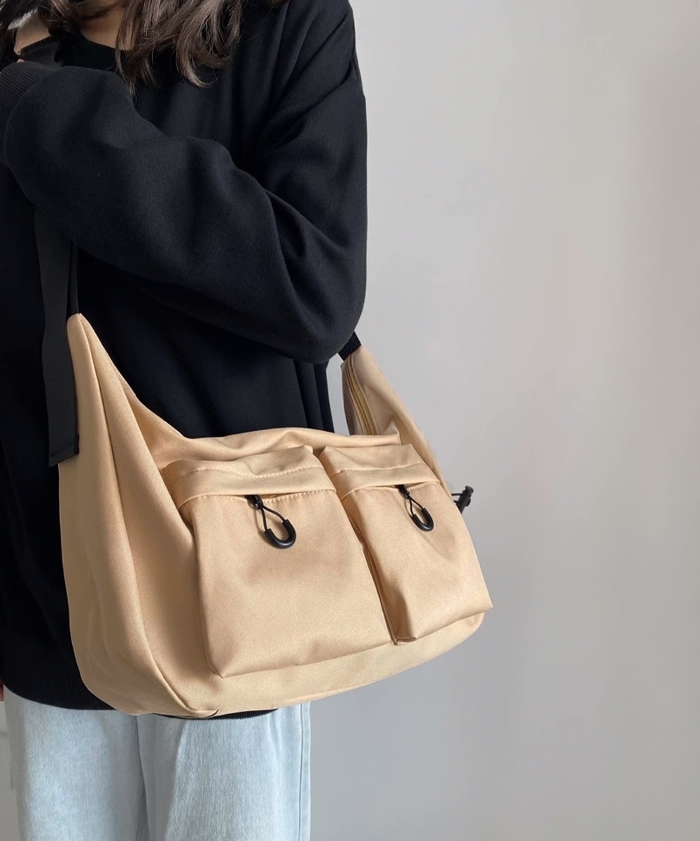 マルチポケットショルダーバッグナイロン鞄 : miniministore