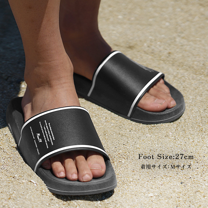 【新品】サイズ44 1PIU1UGUALE3 ブラックビーチサンダル 新品】サイズ44 1PIU1UGUALE3 ブラックビーチサンダル