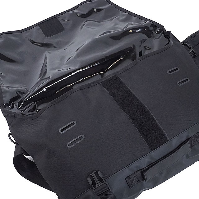 【訳アリ大特価】F/CE キャリー ショルダーバッグ ブラック メッセンジャー 犬飼京×DEVICE】cobra buckle messenger bag/コブラバックル