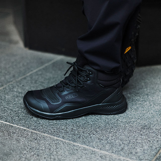 靴 KEEN TEMPO FLEX MID WP 1025293 KEEN TEMPO FLEX MID WP TRIPLE BLACK 21FW-I（キーン テンポ