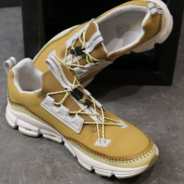 メンズ 【美品・廃盤モデル】オン クラウドアウェイ ブロンズ