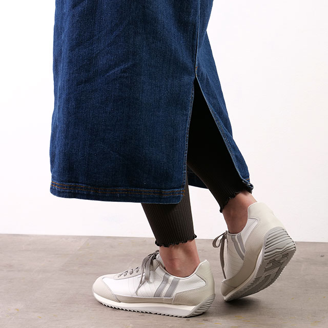 新品★未使用　パトリック　ホワイトレザー ストライプシューズsize23cm 未使用品】Patrickホワイト レザースニーカー ストライプデザイン