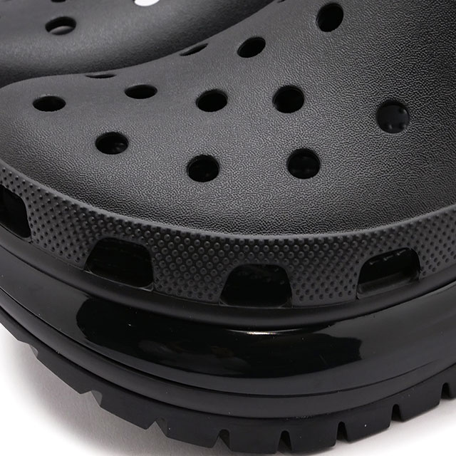 crocs クロックス　サンダル 厚底　メガ クラッシュ クロッグ　ブラック crocs クロックス サンダル クロッグ メガ クラッシュ メンズ