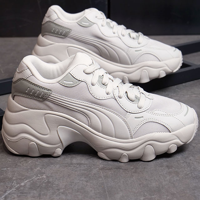 くま / 値下げ交渉OK大歓迎 PUMA（プーマ） スニーカー パルサー ウェッジ ウィメンズ メッシュ