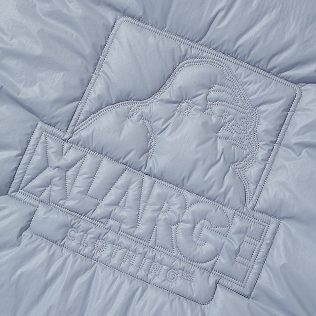 XLARGE（エクストラ ラージ） キルティングロゴ フーデッド パファー 