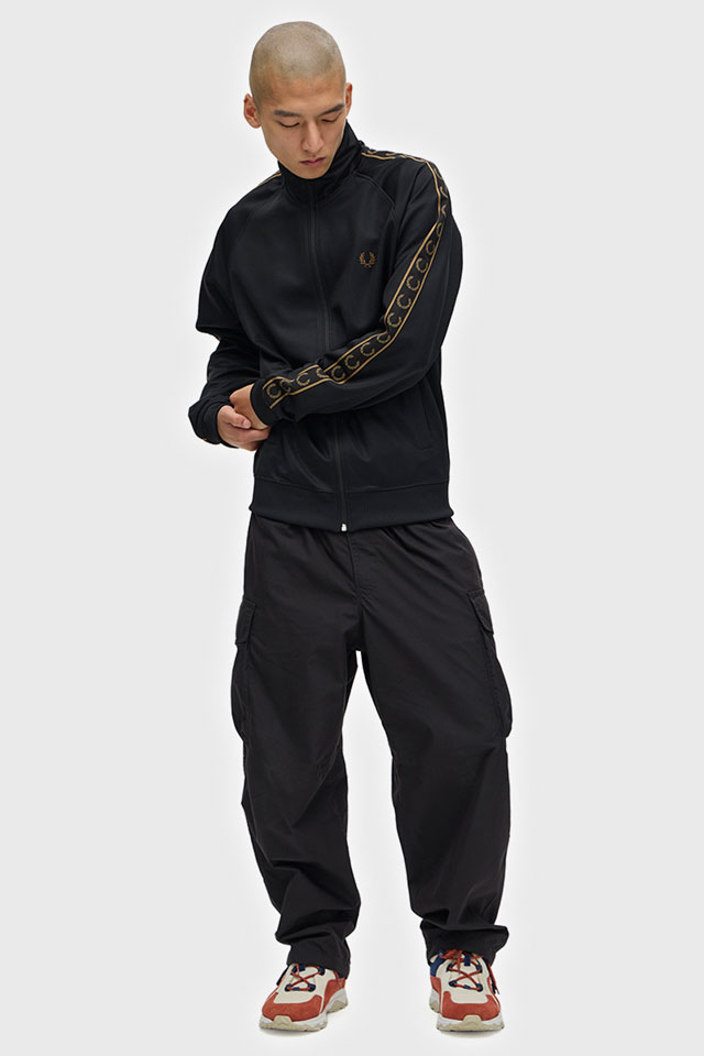 FRED PERRY（フレッドペリー） コントラストテープ トラックジャケット