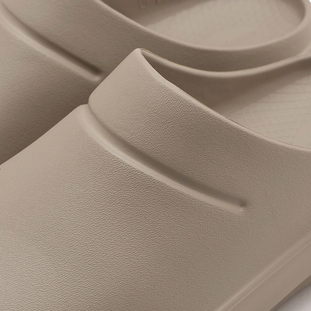 【6か月保証】 ウーフォス OOFOS リカバリーサンダル ウークルッグ [2000090102252 FW25] OOcloog メンズ・レディース 靴 スライドサンダル 疲労回復 アフタースポーツ Nomad 正規取扱店 OOFOS（ウーフォス） 6か月保証 リカバリーサンダル ウークルッグ