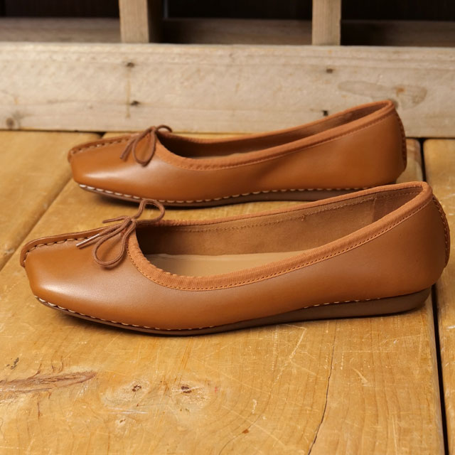 Clarks（クラークス） フラットシューズ フレックルアイス 20352930