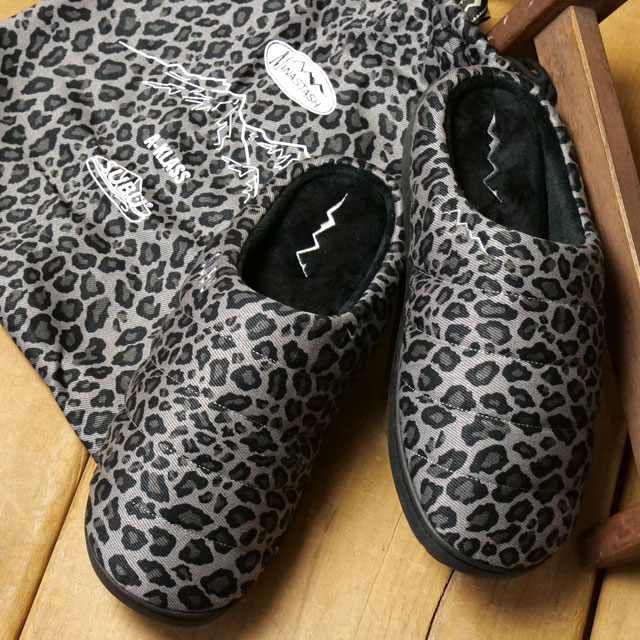 コラボ マナスタッシュ MANASTASH クロッグサンダル スブ サンダル レオパード 792-5993003 FW25 SUBU×MANASTASH SANDAL LEOPARD A-KLASS BLK 正規取扱店 | MANASTASH | 01