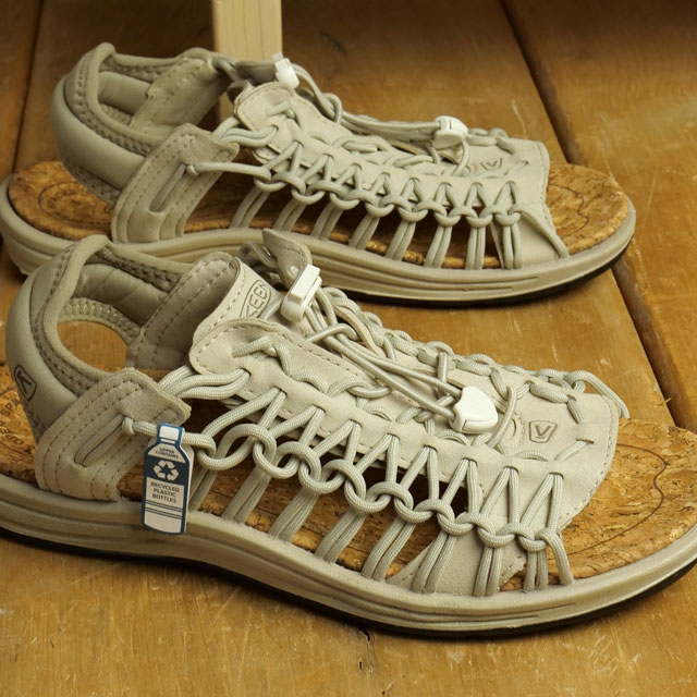 KEEN 先着で限定プレゼント 返品送料無料 キーン サンダル