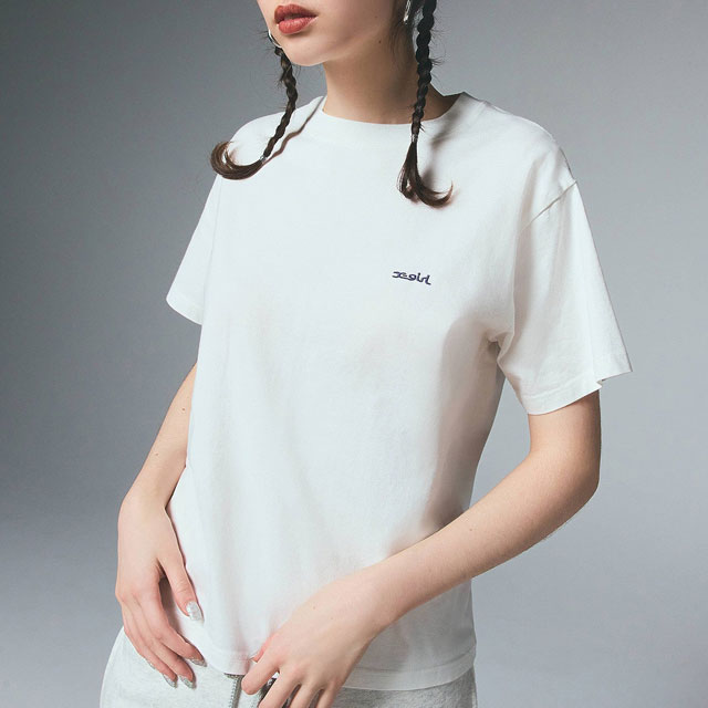 X-girl（エックスガール） フェイス ショートスリーブTシャツ