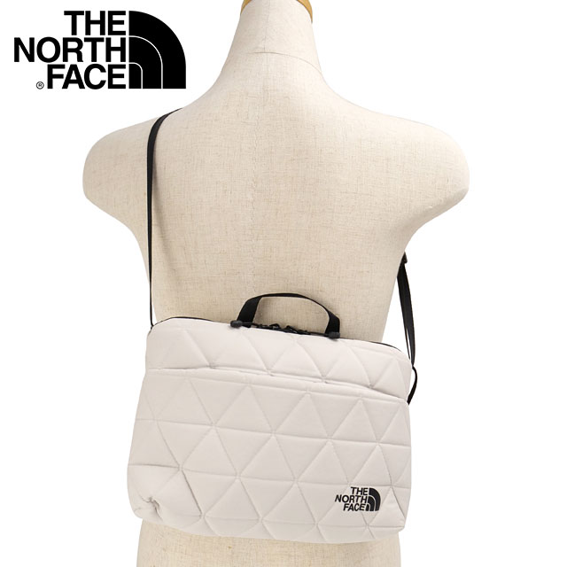 �U�E�m�[�X�E�t�F�C�X THE NORTH FACE �W�I�t�F�C�X�|�[�` NM32356-FI SS26 2L Geoface Pouch ���C�g�x�[�W�� �t�H�b�V���A�C�{���[ ���K�戵�X
