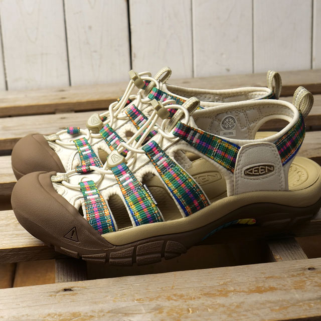 キーン KEEN サンダル レディース ニューポート レトロ 1032230 SS26 W NEWPORT RETRO タウン トラベル シューズ マルチカラー MULTI GINGHAM 正規取扱店 | KEEN | 01