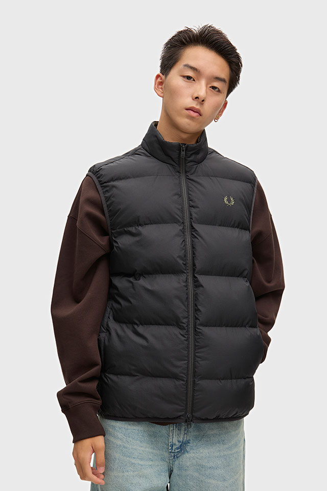 FRED PERRY（フレッドペリー） メンズ インサレーテッドジレ J8522-184