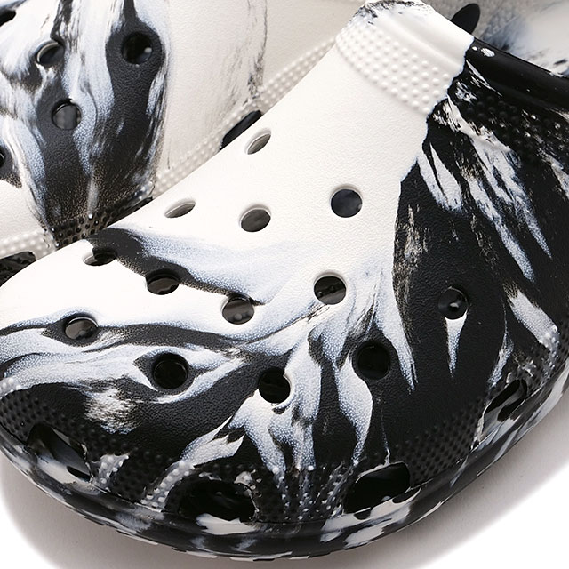 crocs（クロックス） サンダル クラシック マーブル クロッグ 206867