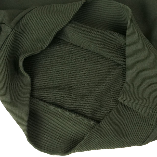 FRED PERRY（フレッドペリー） クルーネック スウェットシャツ M7535