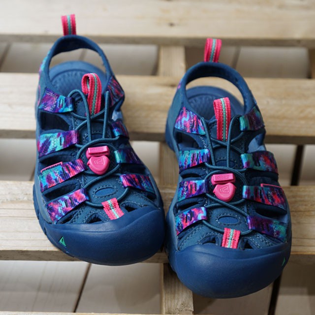 未使用級✨️ KEEN ユニークサンダル ネイビー / レッド 24.5 KEEN