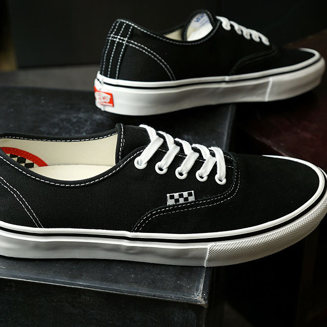 VANS バンズ スニーカー スケート オーセンティック SKATE