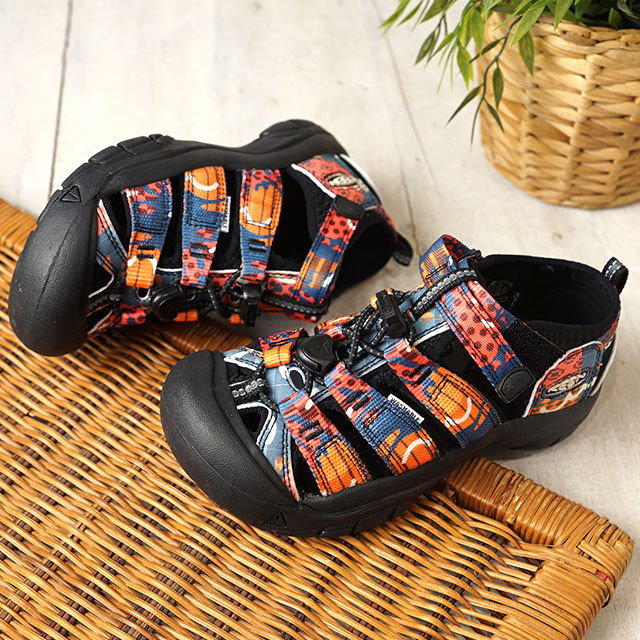 グッチキッズ☆サンダル☆size32 KEEN キーン キッズ サンダル ニューポート エイチツー CHILDREN