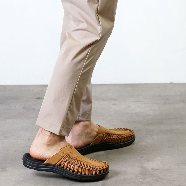 KEEN（キーン） 返品送料無料 メンズ ユニーク ツー スライド M UNEEK