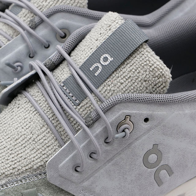 on オン cloud 5 クラウド スニーカー 美品 ライト グレー オン On CLOUD 5 / クラウド 5 スニーカー メンズ ランニング 軽量