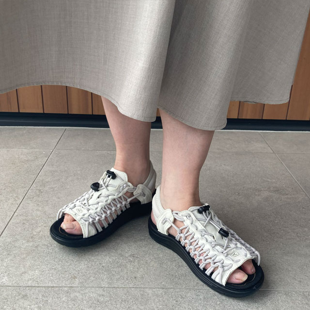 【美品】　KEEN UNEEK キーン　ユニーク サンダル レディース KEEN（キーン） レディース サンダル ユニーク ツー オーティー