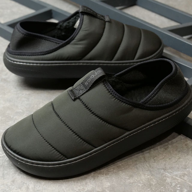 crocs（クロックス） スニーカー クラシック パフ モック 210706-060Q4