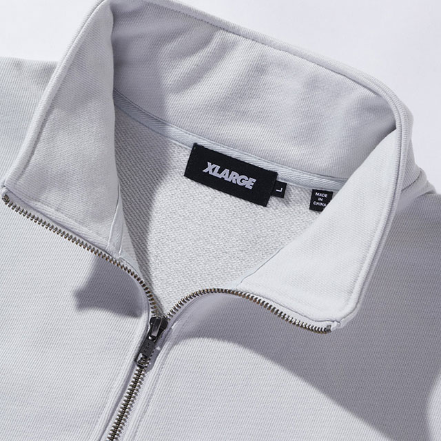 XLARGE（エクストラ ラージ） アーチロゴ ハーフジップ スウェット 