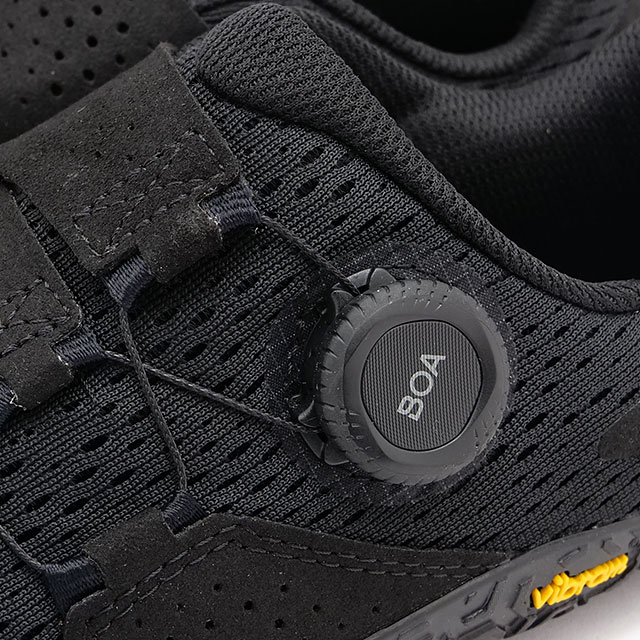 MERRELL（メレル） スニーカー ベイパー グローブ6 ボア J068502 SS25