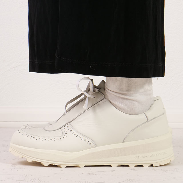 返品送料無料 ショセ トラベルシューズ TRAVEL SHOES by chausser アクティブ レザースニーカー TRA-024 SS25 Active Leather sneakers 日本製 WH 正規取扱店の画像