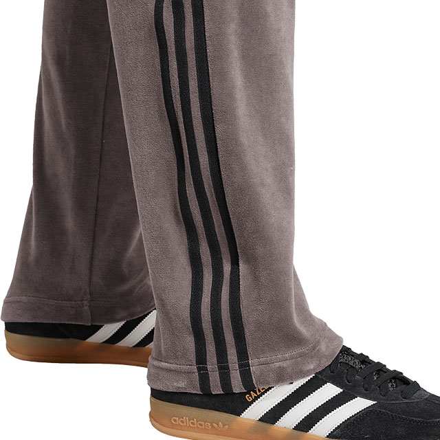 adidas Originals アディダス オリジナルス ベロア SST パンツ WH134