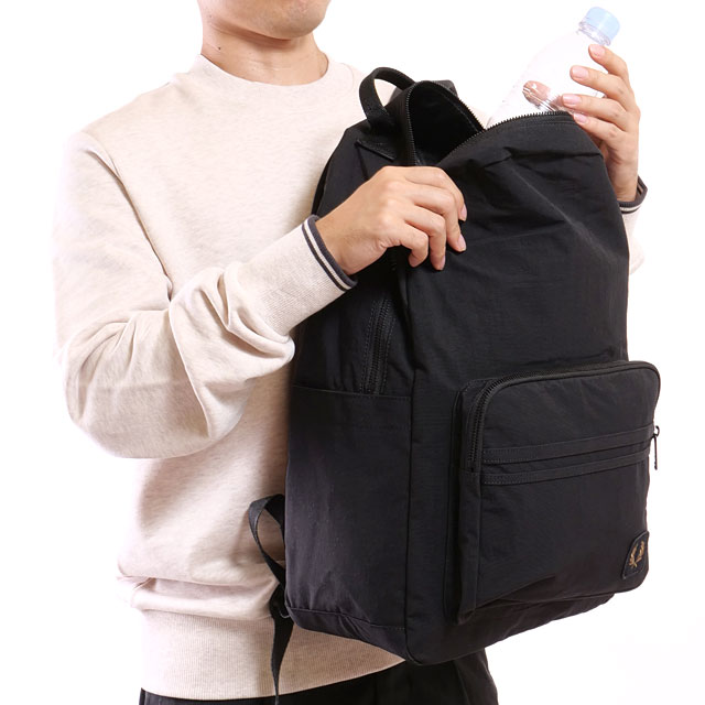 FRED PERRY（フレッドペリー） ナイロンバッジ バックパック L1192-102